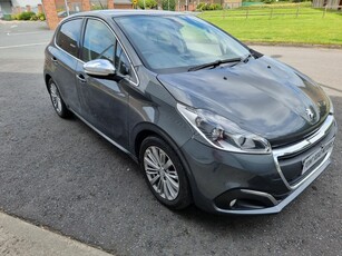 2016 - Peugeot 208 Manual