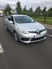 2016 - Renault Fluence Manual