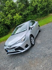 2016 - Toyota Avensis Manual