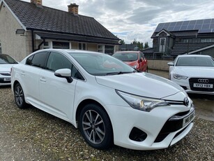 2016 - Toyota Avensis Manual