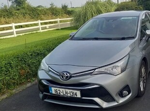 2016 - Toyota Avensis Manual