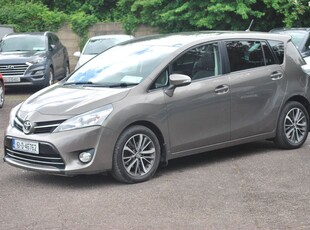 2016 - Toyota Verso Manual