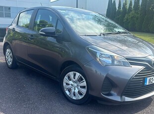 2016 - Toyota Yaris Manual