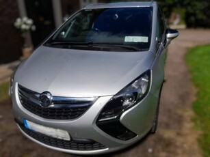 2016 - Vauxhall Zafira ---