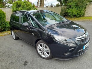 2016 - Vauxhall Zafira ---