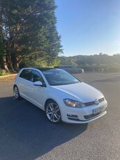 2016 - Volkswagen Golf Manual