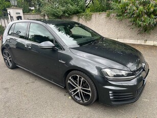 2016 - Volkswagen Golf Manual