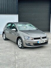 2016 - Volkswagen Golf Manual