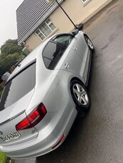 2016 - Volkswagen Jetta Manual