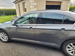 2016 - Volkswagen Passat Manual