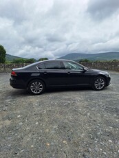 2016 - Volkswagen Passat Manual