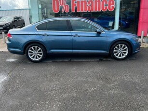 2016 - Volkswagen Passat Manual