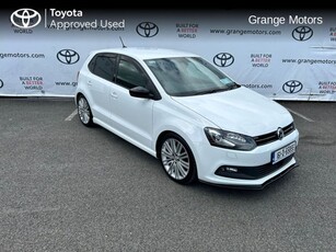 2016 - Volkswagen Polo Automatic