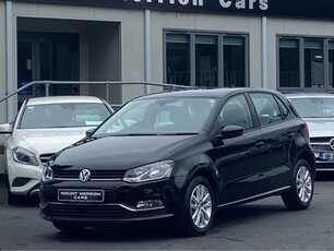 2016 - Volkswagen Polo Automatic