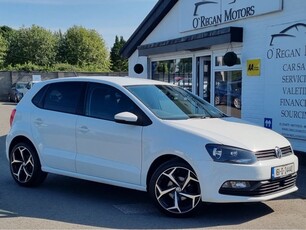 2016 - Volkswagen Polo Manual