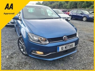 2016 - Volkswagen Polo Manual