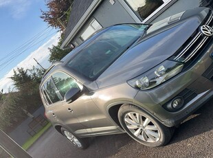 2016 - Volkswagen Tiguan Manual