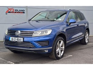 2016 - Volkswagen Touareg Automatic