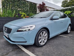 2016 - Volvo V40 Automatic