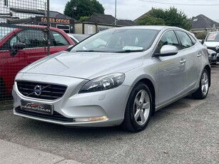 2016 - Volvo V40 Manual