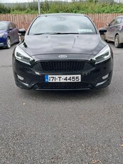 2017 - Ford Focus Manual