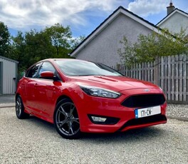 2017 - Ford Focus Manual