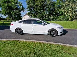 2017 - Ford Mondeo Manual