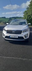 2017 - Kia Sorento Manual