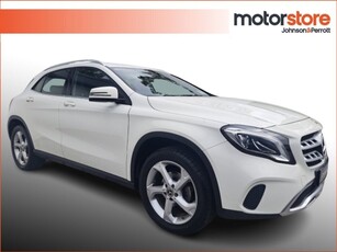 2017 - Mercedes-Benz GLA-Class Manual