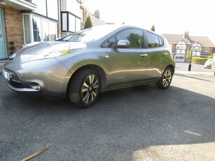 2017 - Nissan Leaf Automatic