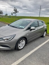 2017 - Opel Astra Manual