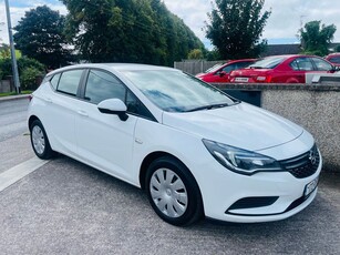 2017 - Opel Astra Manual