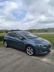 2017 - Opel Astra Manual