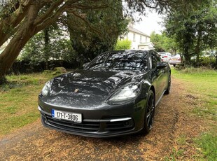 2017 - Porsche Panamera Automatic