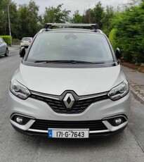 2017 - Renault Grand Scenic Manual