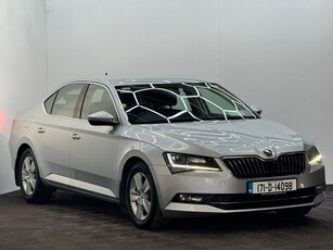 2017 - Skoda Superb Manual