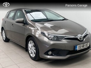 2017 - Toyota Auris Manual