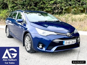 2017 - Toyota Avensis Manual