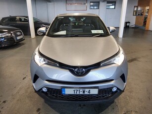 2017 - Toyota C-HR Manual