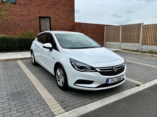 2017 - Vauxhall Astra Manual