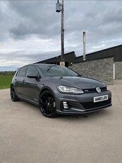 2017 - Volkswagen Golf Manual