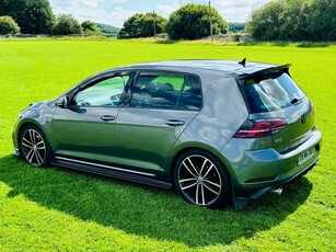 2017 - Volkswagen Golf Manual