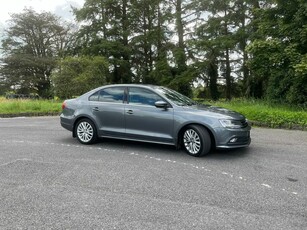 2017 - Volkswagen Jetta Manual