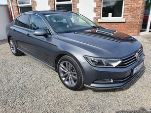 2017 - Volkswagen Passat Manual