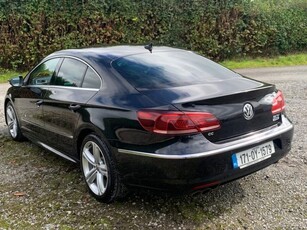 2017 - Volkswagen Passat Manual