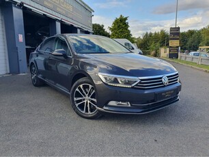 2017 - Volkswagen Passat Manual