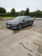 2017 - Volkswagen Passat Manual