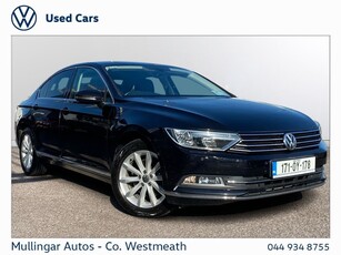 2017 - Volkswagen Passat Manual