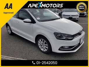 2017 - Volkswagen Polo Automatic