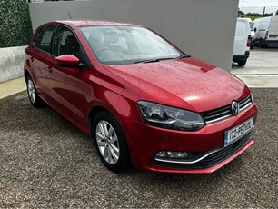 2017 - Volkswagen Polo Automatic